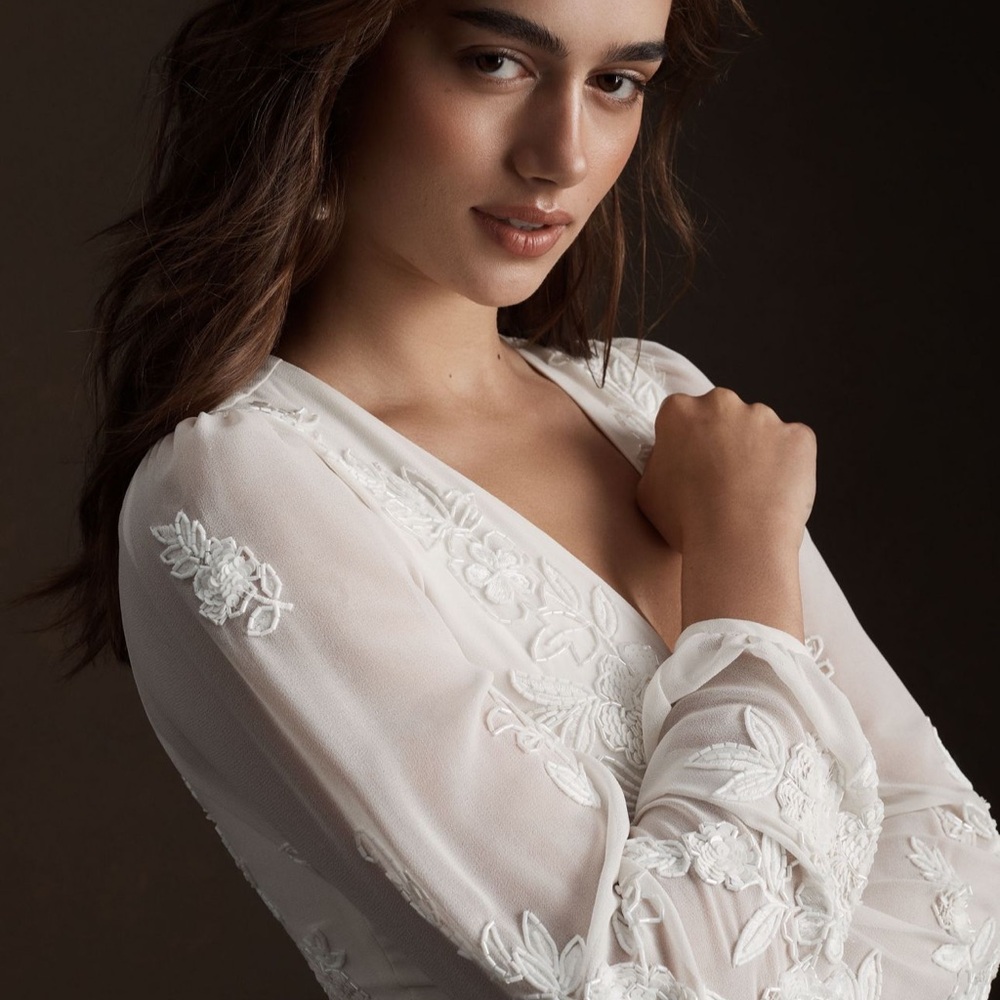 BHLDN Anthropologie Nassau DeepV Embroidered Side Slit Wedding Gown Ivory Size18 - Picture 10 of 11